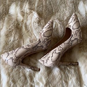 BCBGENERATION high heels